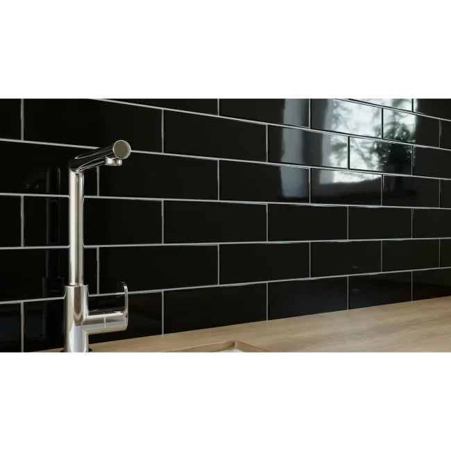 Linear Black Gloss Subway